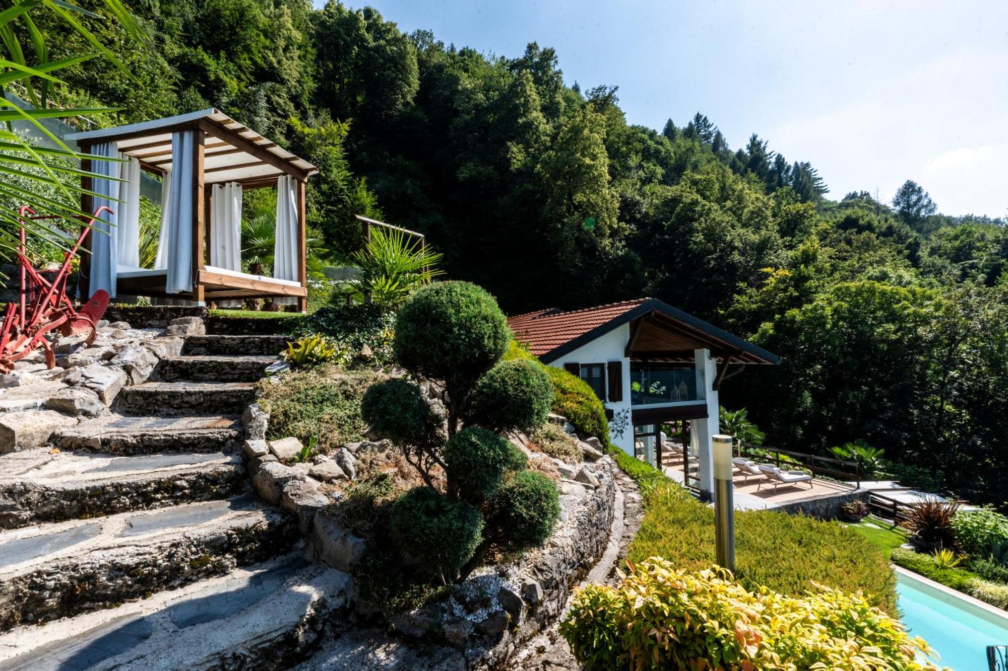 Villa Rosch Lezzeno Bagian luar foto